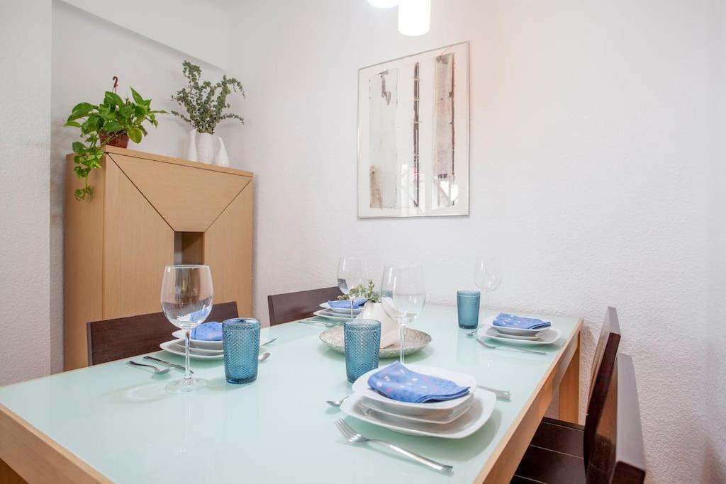Apartamento Precioso Piso Moderno: Terraza, A/C, Netflix, Wifi Valencia Exterior foto