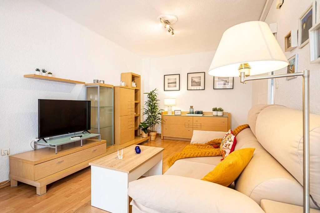 Apartamento Precioso Piso Moderno: Terraza, A/C, Netflix, Wifi Valencia Exterior foto