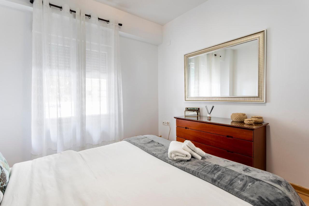 Apartamento Precioso Piso Moderno: Terraza, A/C, Netflix, Wifi Valencia Exterior foto